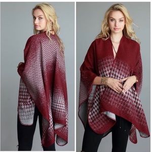 Sweaters - HOUNDSTOOTH GRADATION RUANA -BLANKET STITCH DETAIL Sweaters - HOUNDSTOOTH GRADATION RUANA -BLANKET STITCH DETAIL